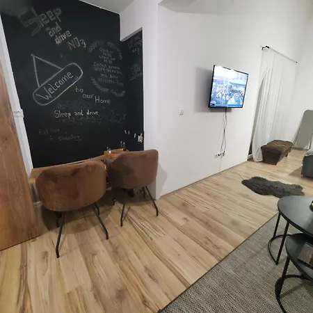 Apartment Sleep And Drive *