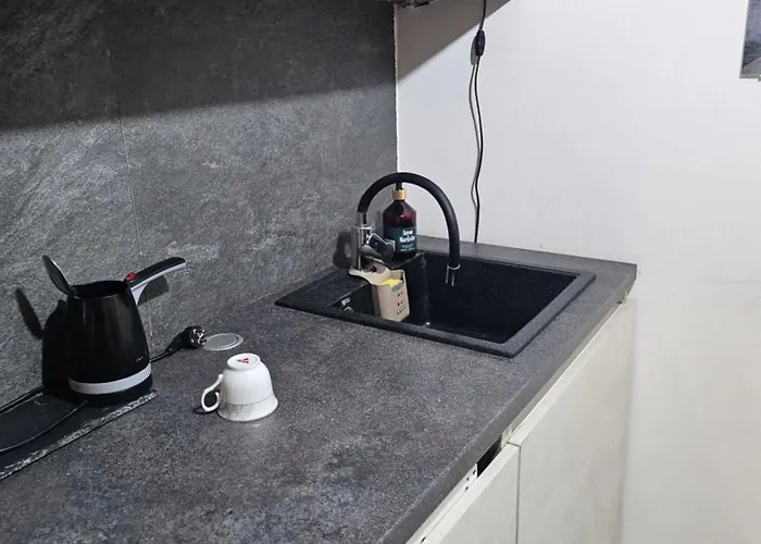 Sleep And Drive Apartment *